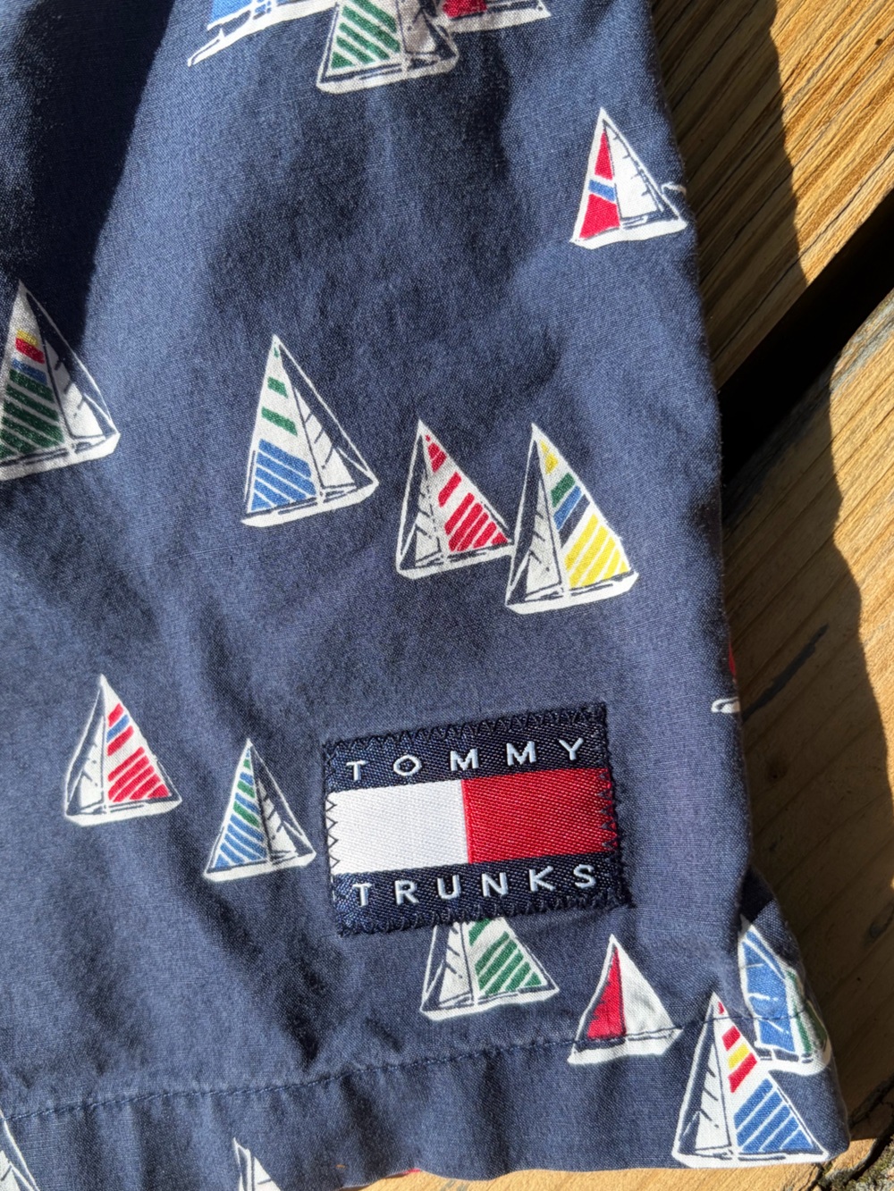 TOMMY TRUNKS Navy Swim Trunks with Multicolor Sail Pattern VINTAGE XL
